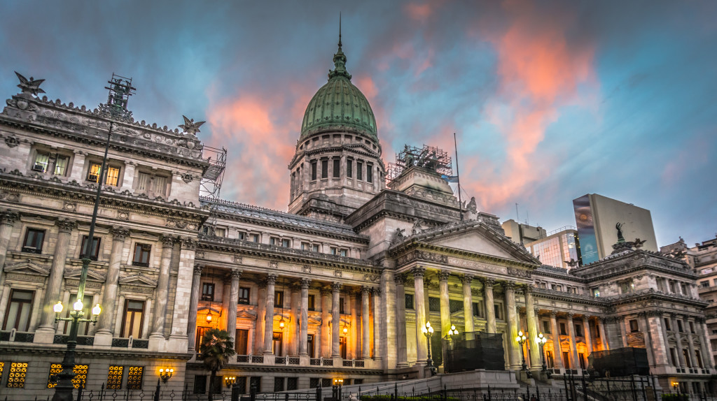 YPF explicará en el Congreso los motivos del rechazo a una ley que regule el mercado de combustibles